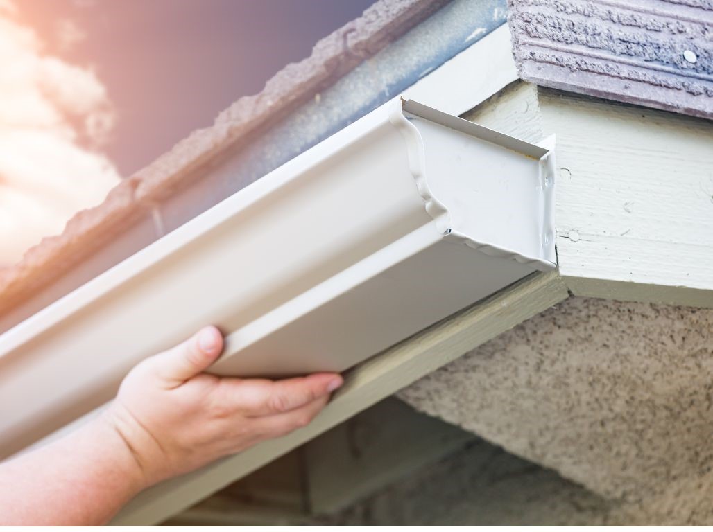 The Risks of DIY Gutter Installation